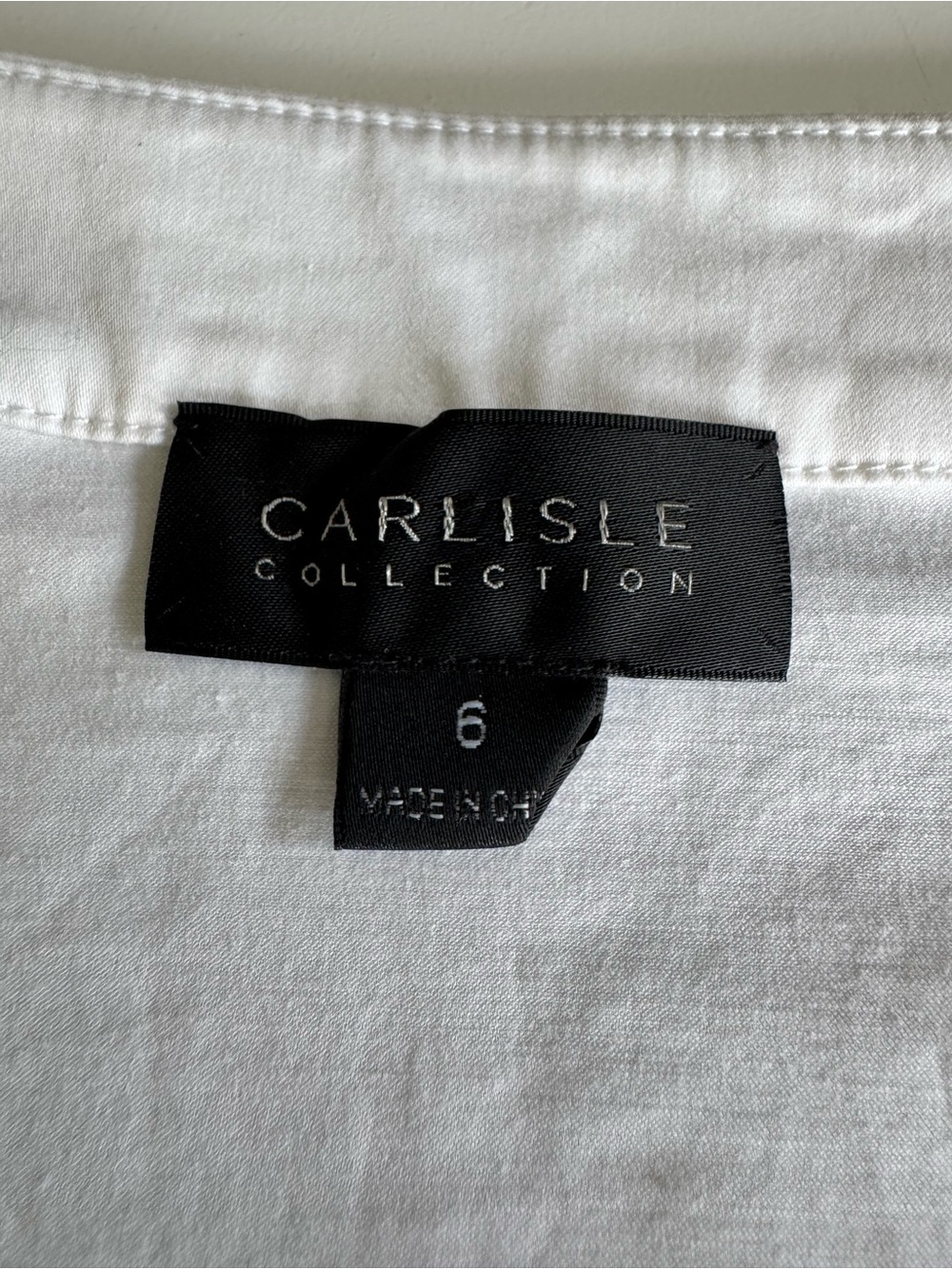 Carlisle Collection White Structured Minimalist Cotton Short Sleeve Blouse Sz 6 - Picture 4 of 8